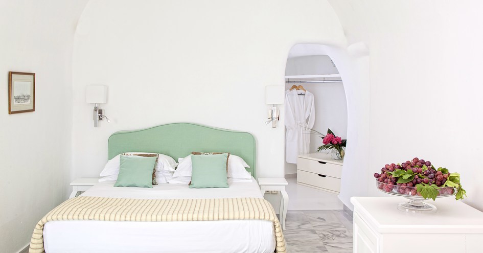 Canaves Oia Hotel