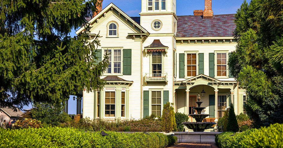 Jedediah Hawkins Inn