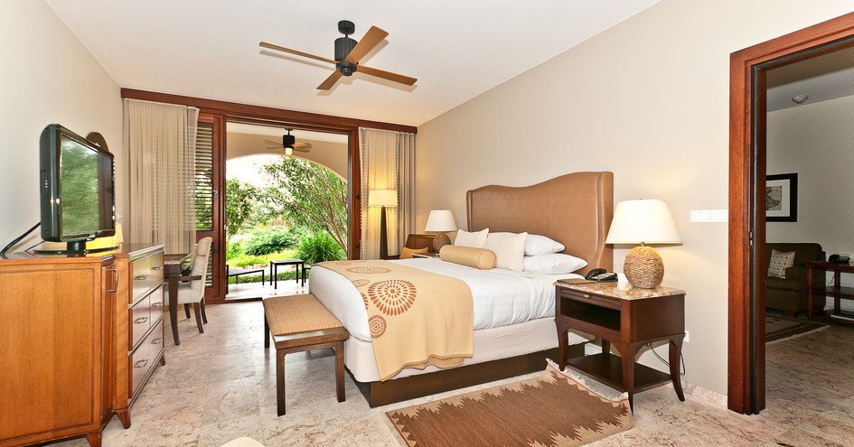 Santa Barbara Beach & Golf Resort