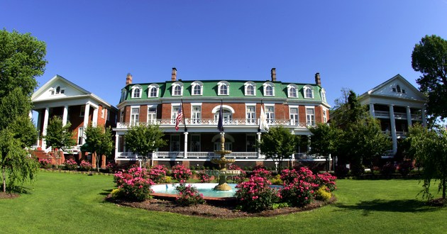Blue Ridge Mountains Luxury Hotels The Martha Washington Inn And Spa