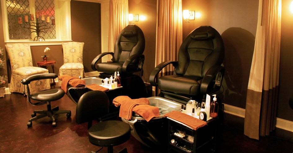 The Martha Washington Inn and Spa