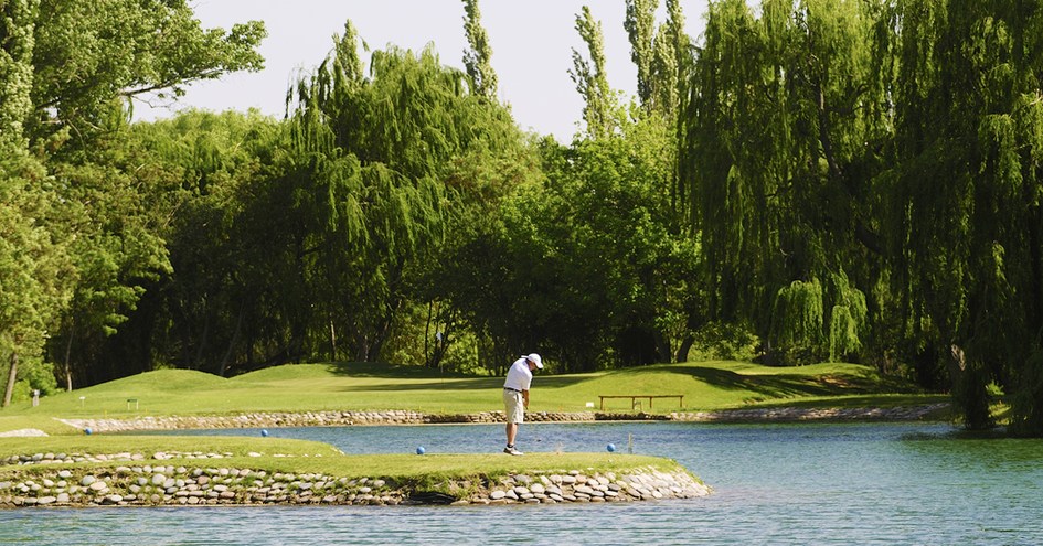 Algodon Wine Estates & Champions Club