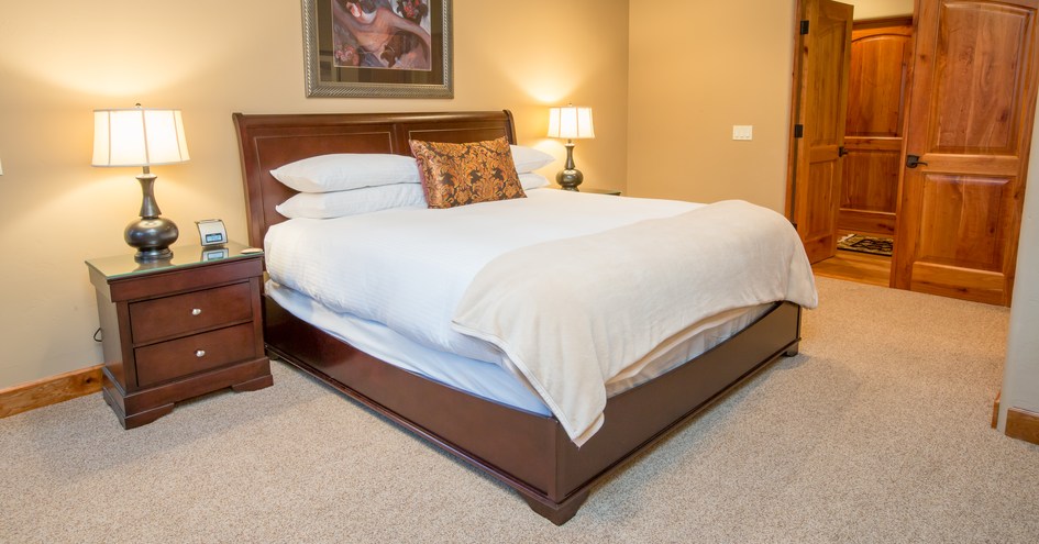 Columbia Cliff Villas