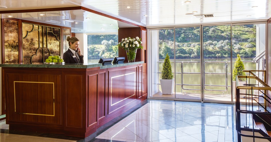 Uniworld Boutique River Cruise Collection, Queen Isabel