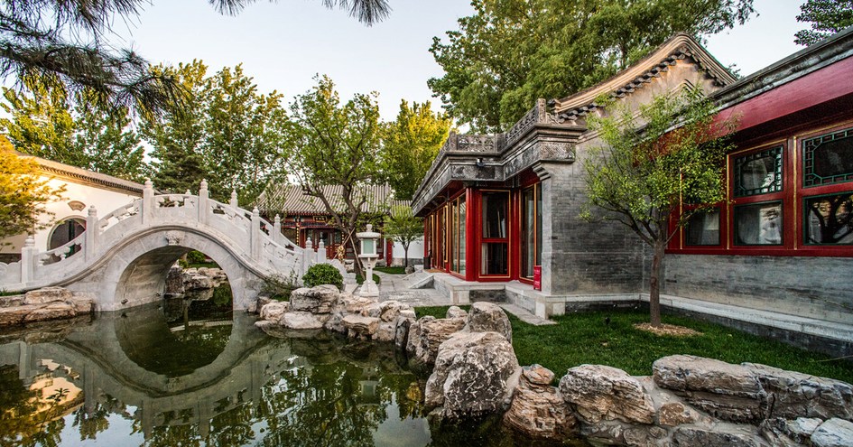 Lv Garden Huanghuali Art Gallery