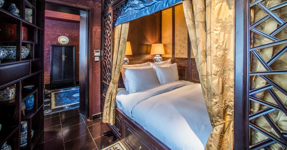 Lv Garden Huanghuali Art Gallery