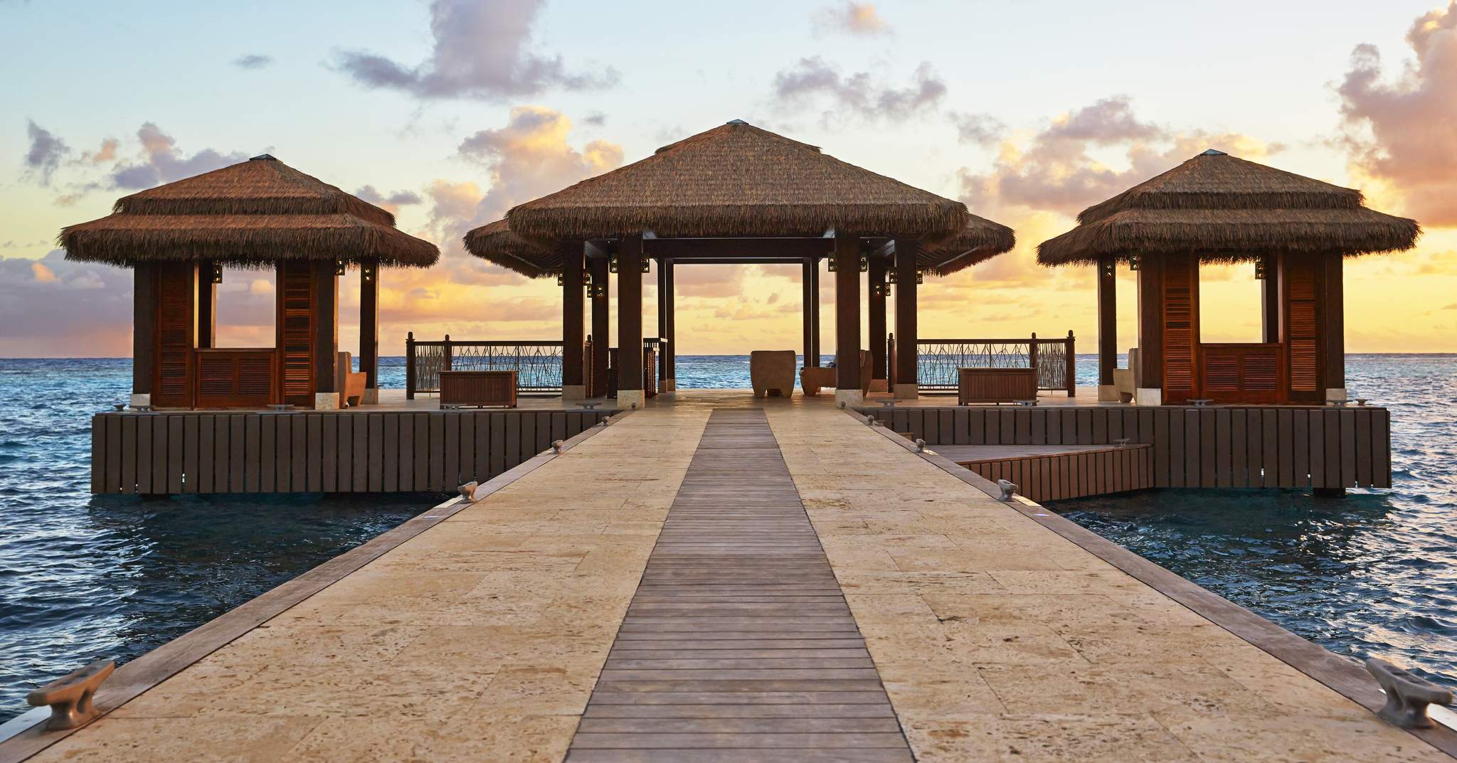 Oil Nut Bay, Cliff Penthouse Suite