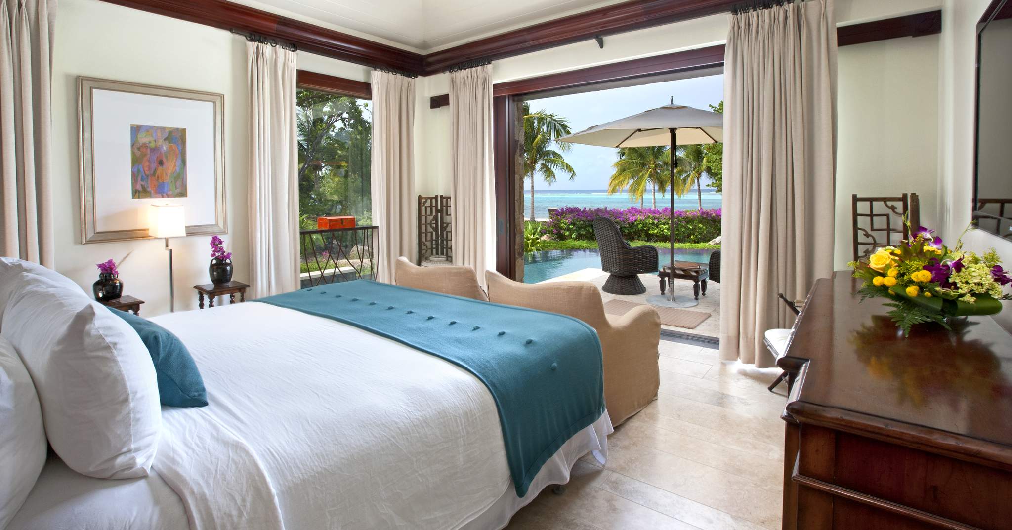 Oil Nut Bay, Cliff Penthouse Suite