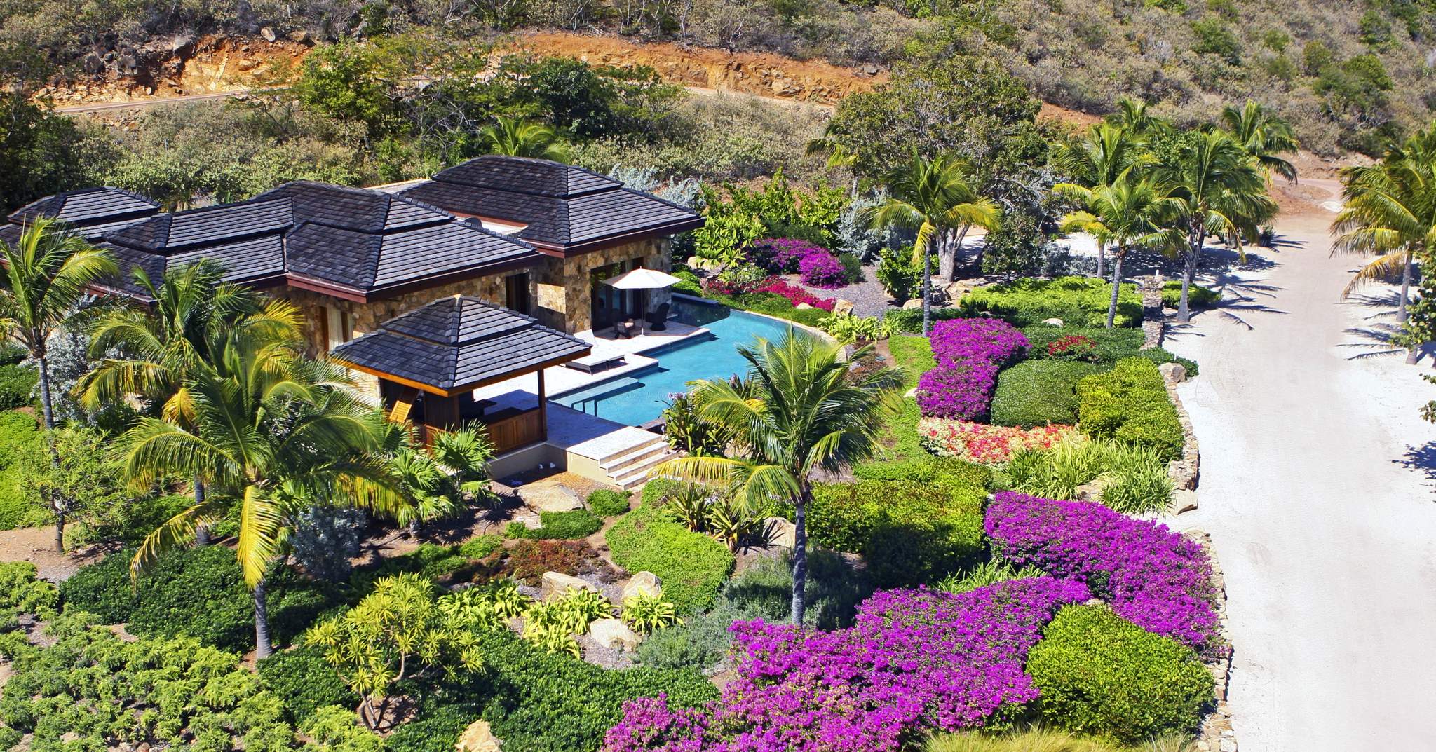 Oil Nut Bay, Cliff Penthouse Suite