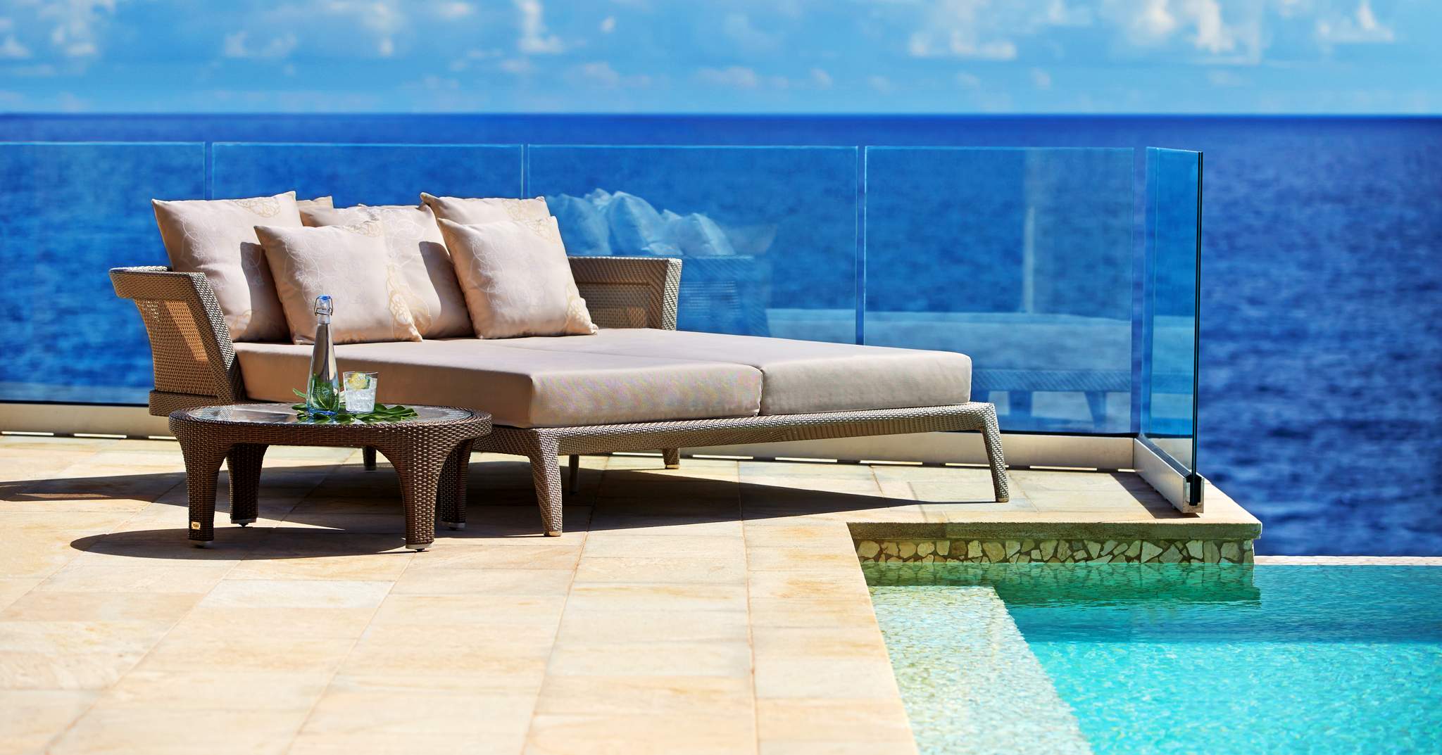 Oil Nut Bay, Cliff Penthouse Suite