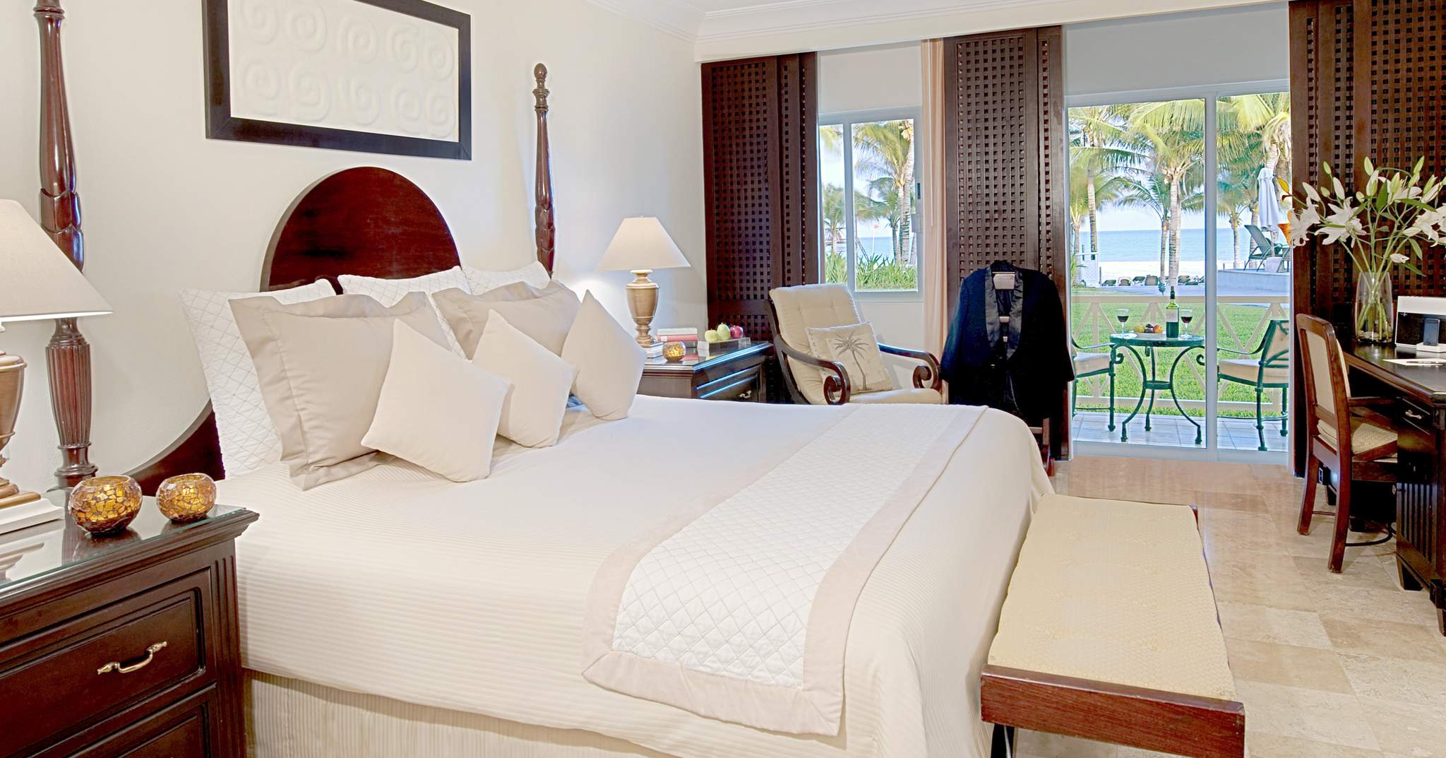 Royal Hideaway Playacar