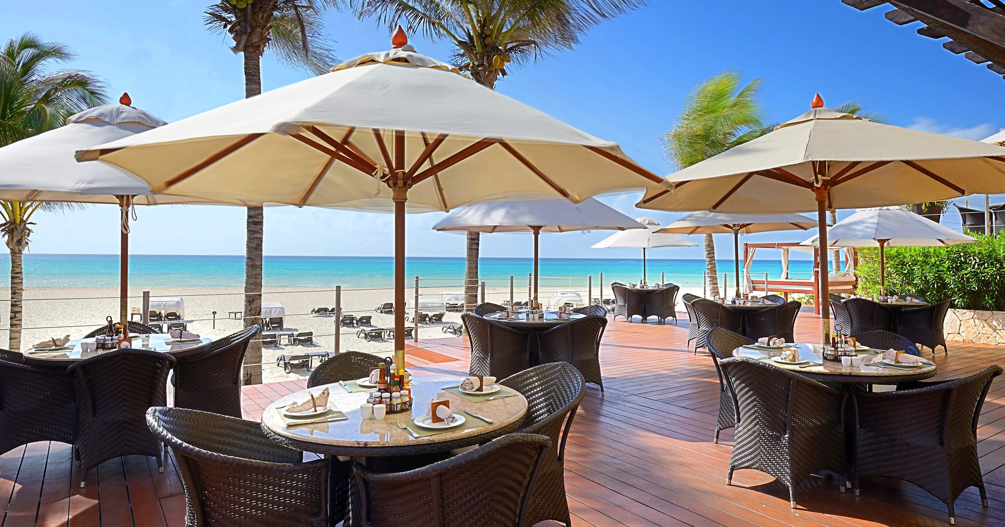 Royal Hideaway Playacar