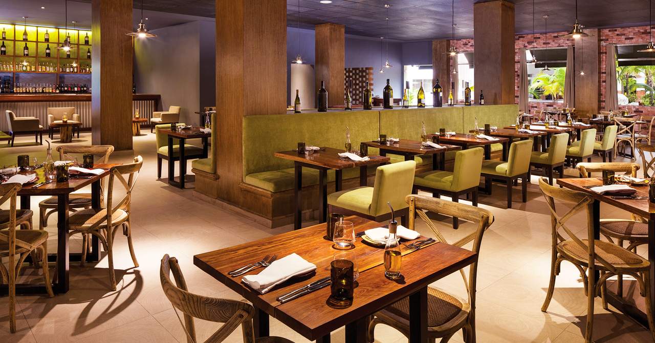 El Dorado Seaside Suites