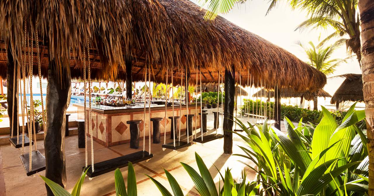 El Dorado Seaside Suites