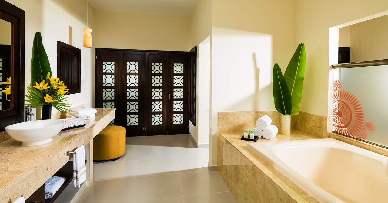 El Dorado Seaside Suites