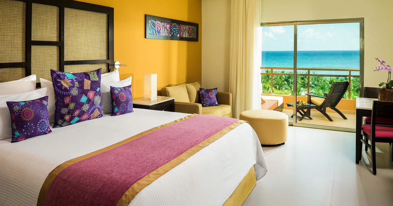 El Dorado Seaside Suites