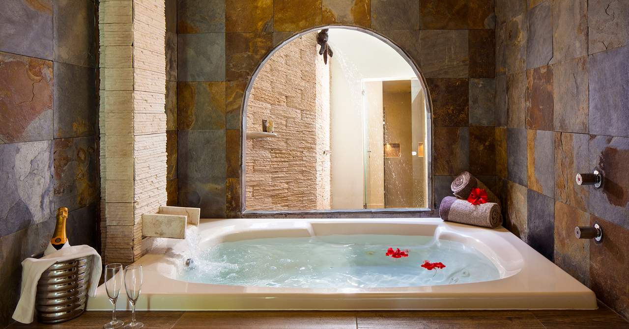 El Dorado Casitas Royale by Karisma