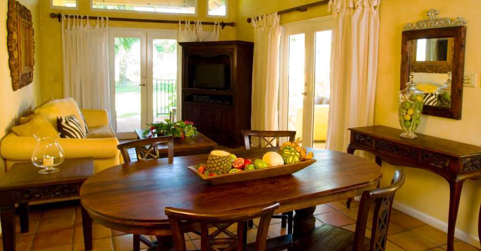 Villa Montana Beach Resort