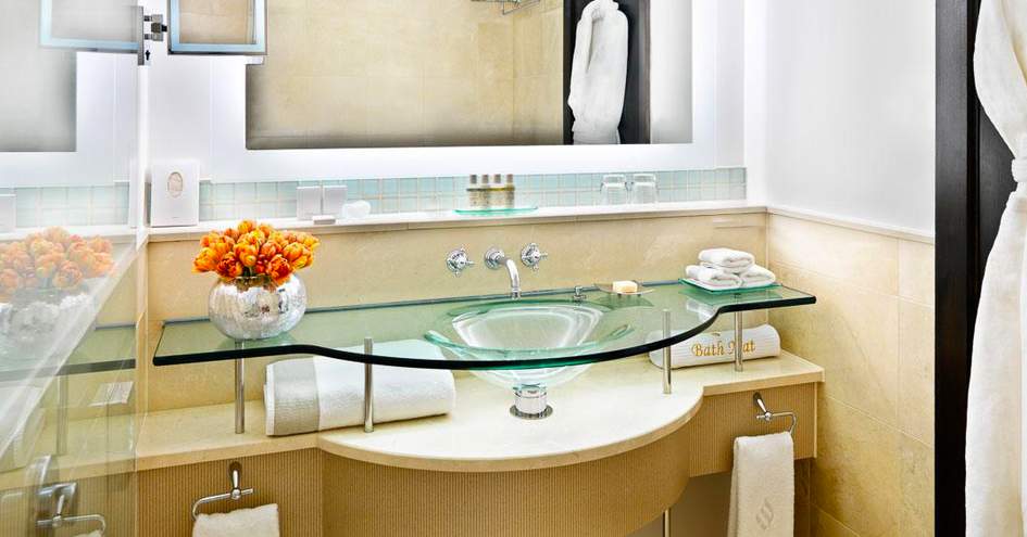 Jumeirah Carlton Tower