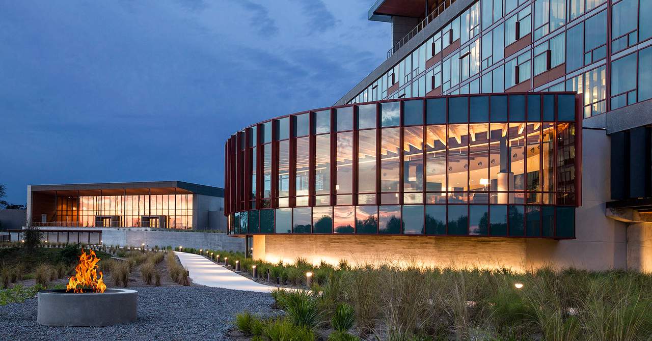 Streamsong Resort in Streamsong - Lodge%2BWest%2BFacade%252C%2BLeaf%2BLobby 