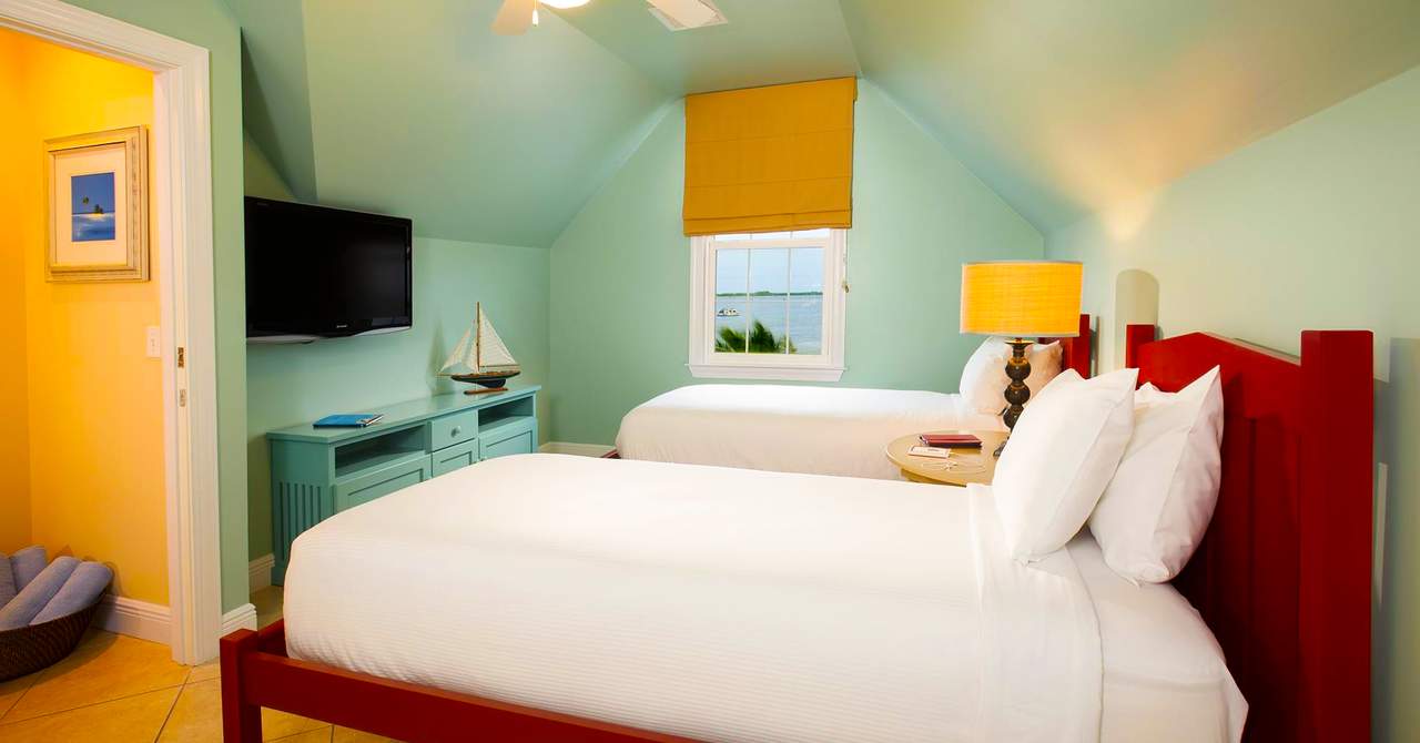 Parrot Key Hotel & Villas