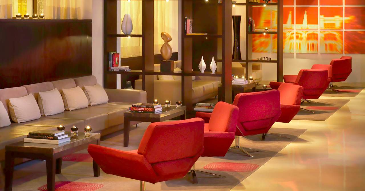 ME Madrid Reina Victoria