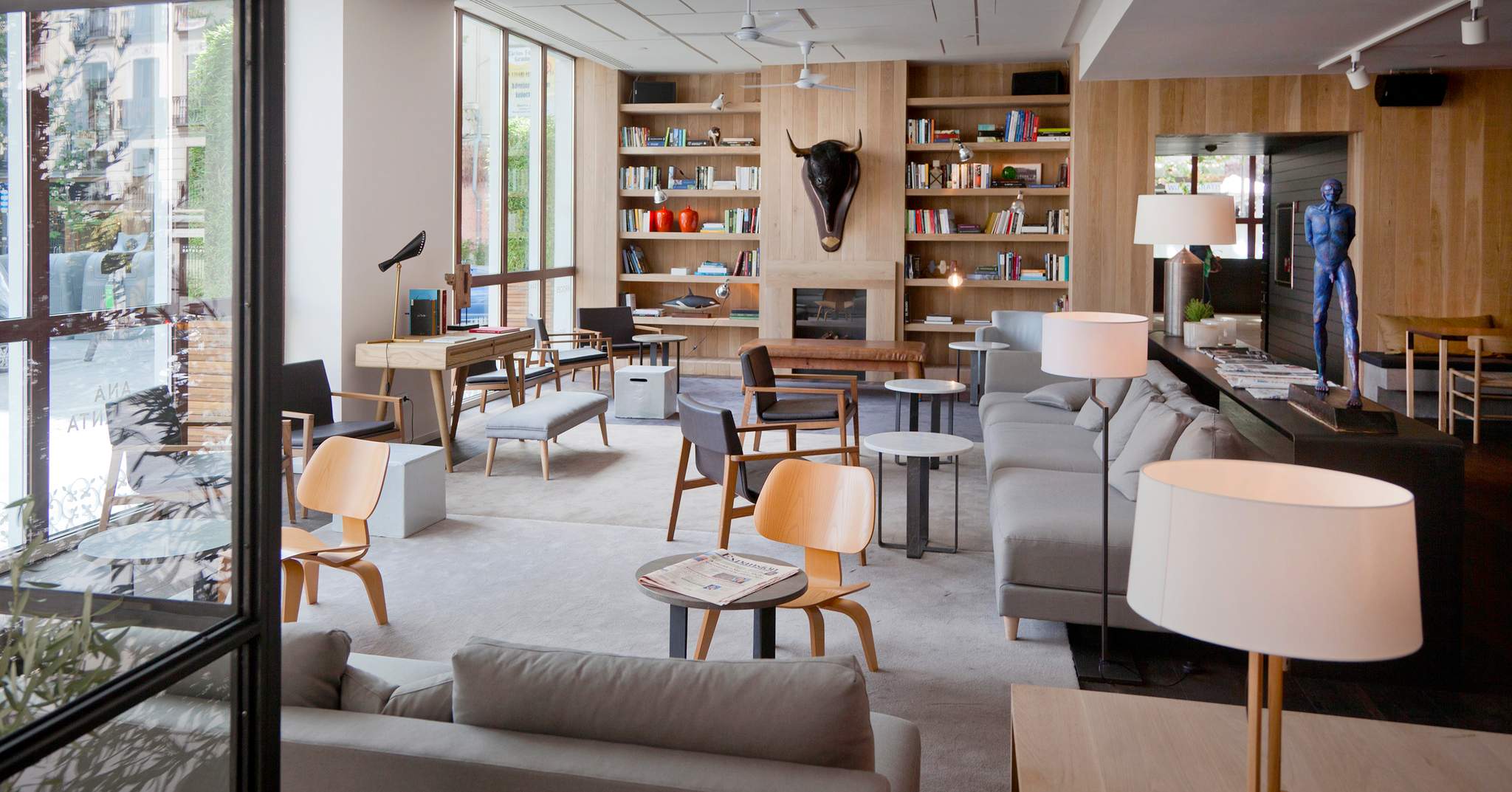 ME Madrid Reina Victoria