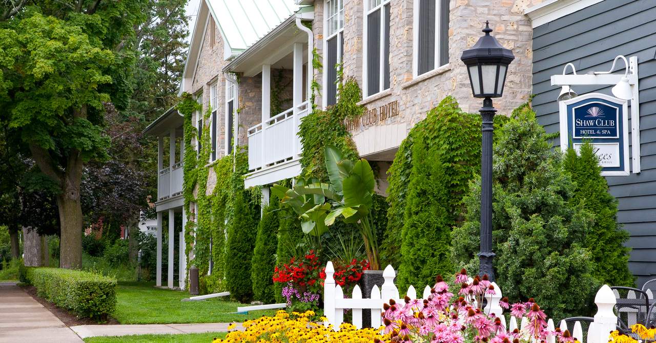 Shaw Club