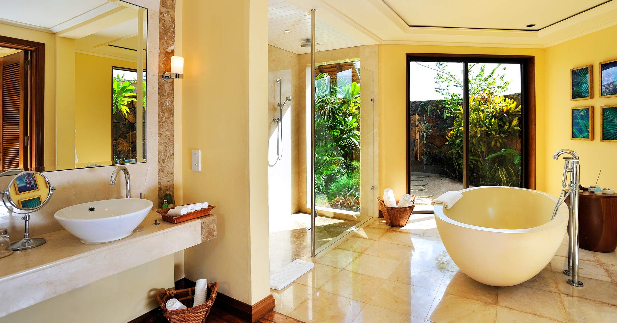 Maradiva Villas Resort & Spa