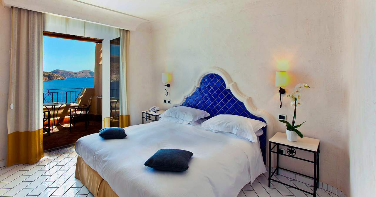 Therasia Resort Sea & Spa