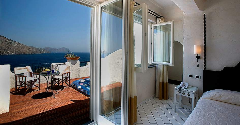 Therasia Resort Sea & Spa