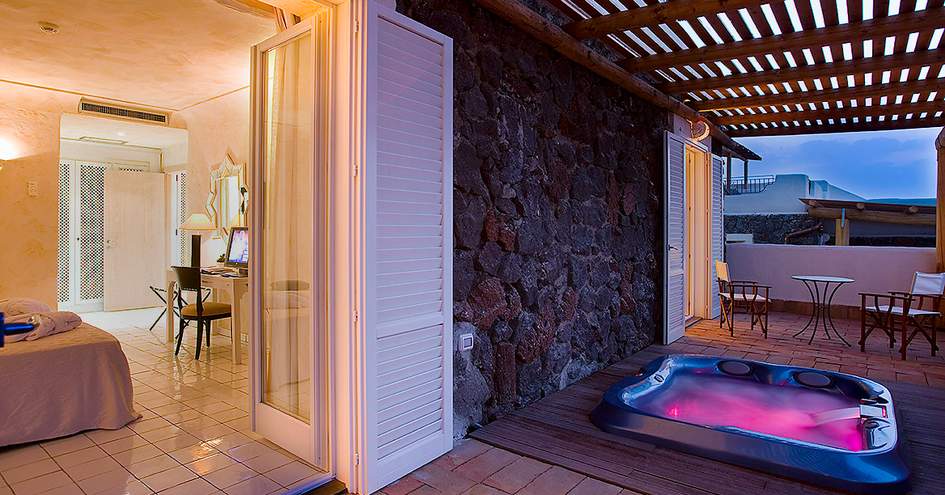 Therasia Resort Sea & Spa