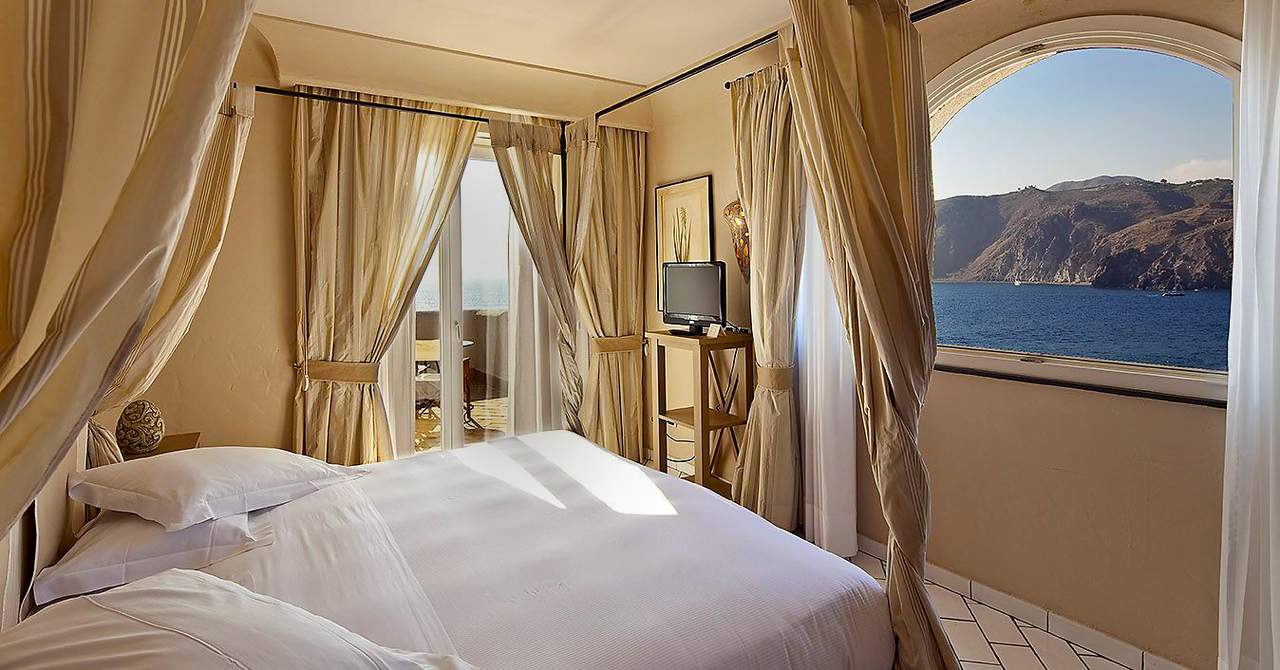 Therasia Resort Sea & Spa