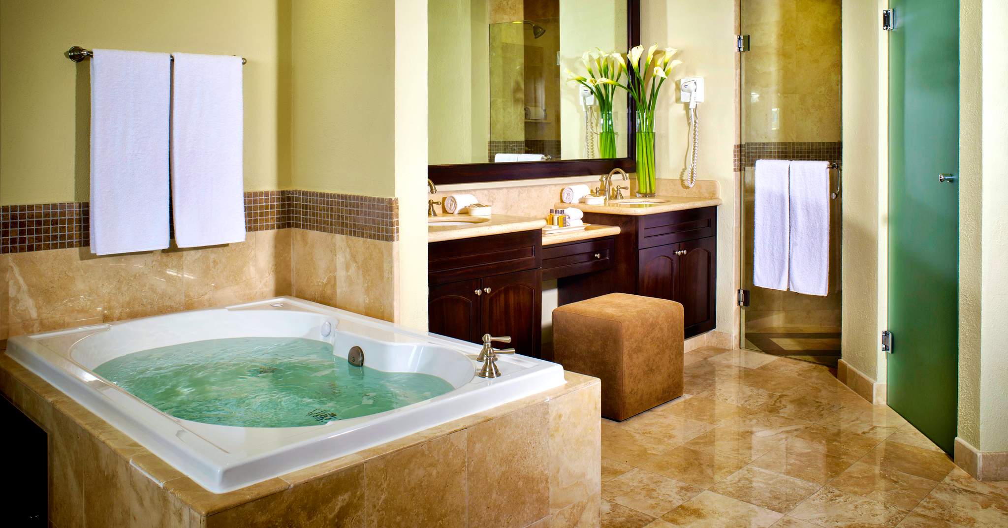 Luxury Residences by Villa del Palmar Cancun