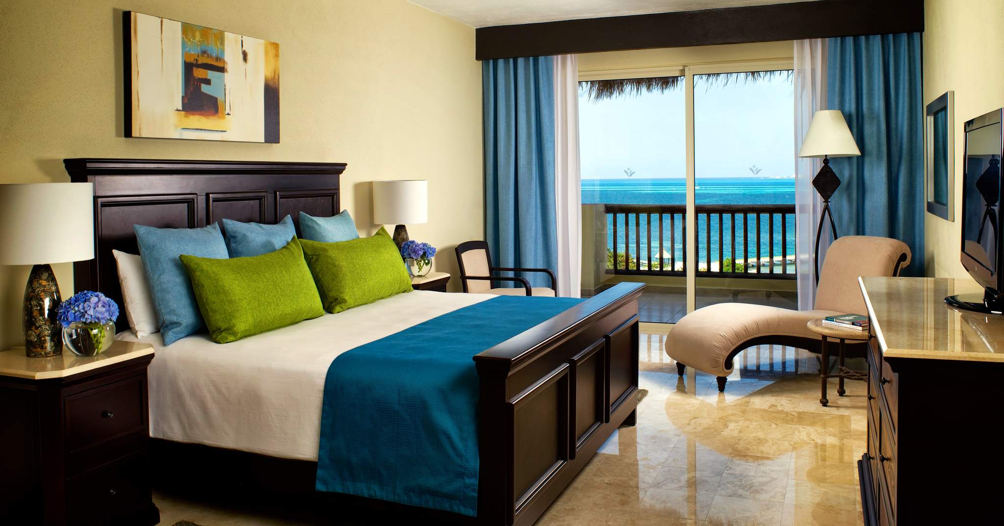 Luxury Residences by Villa del Palmar Cancun