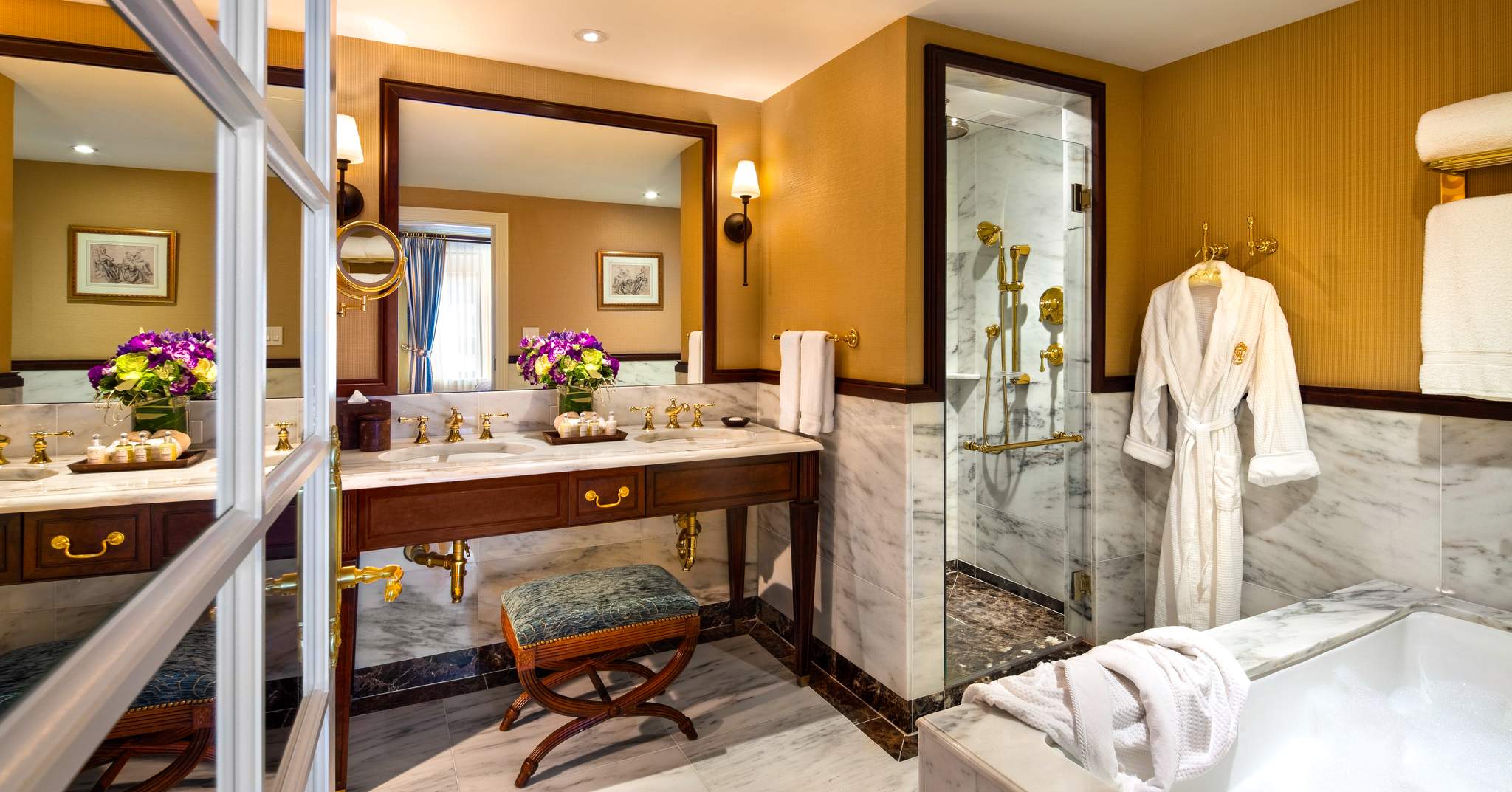 Hotel Plaza Athenee New York