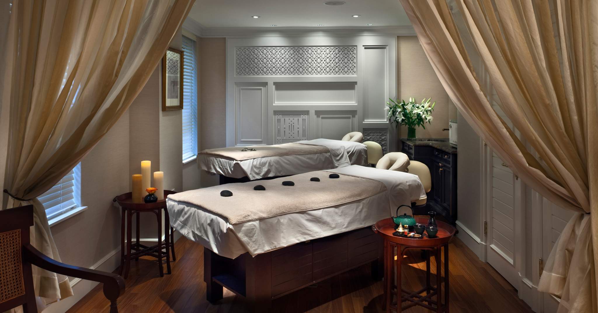 Hotel Plaza Athenee New York