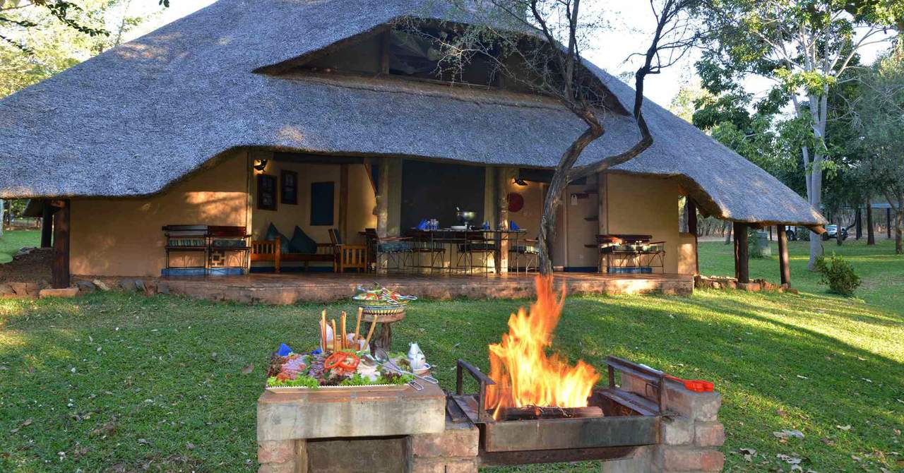 Victoria Falls Safari Lodge