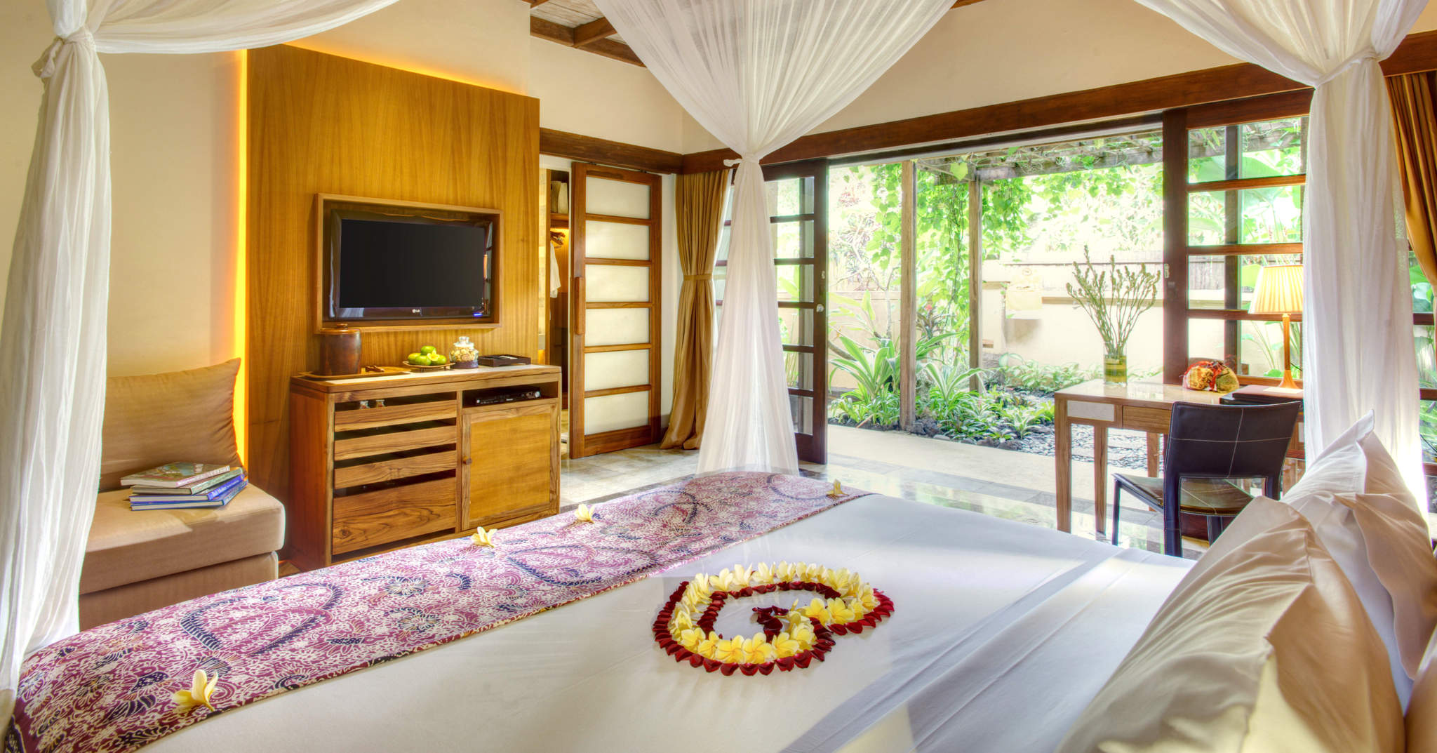 Komaneka at Monkey Forest