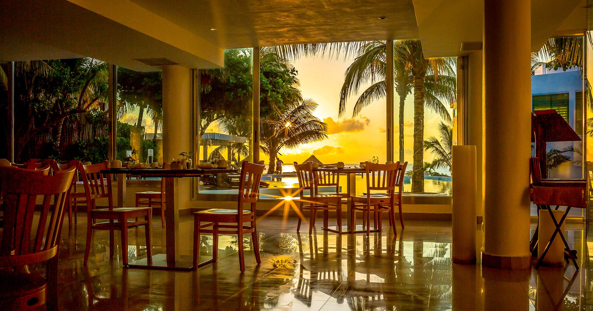 Le Reve Boutique Beachfront Hotel