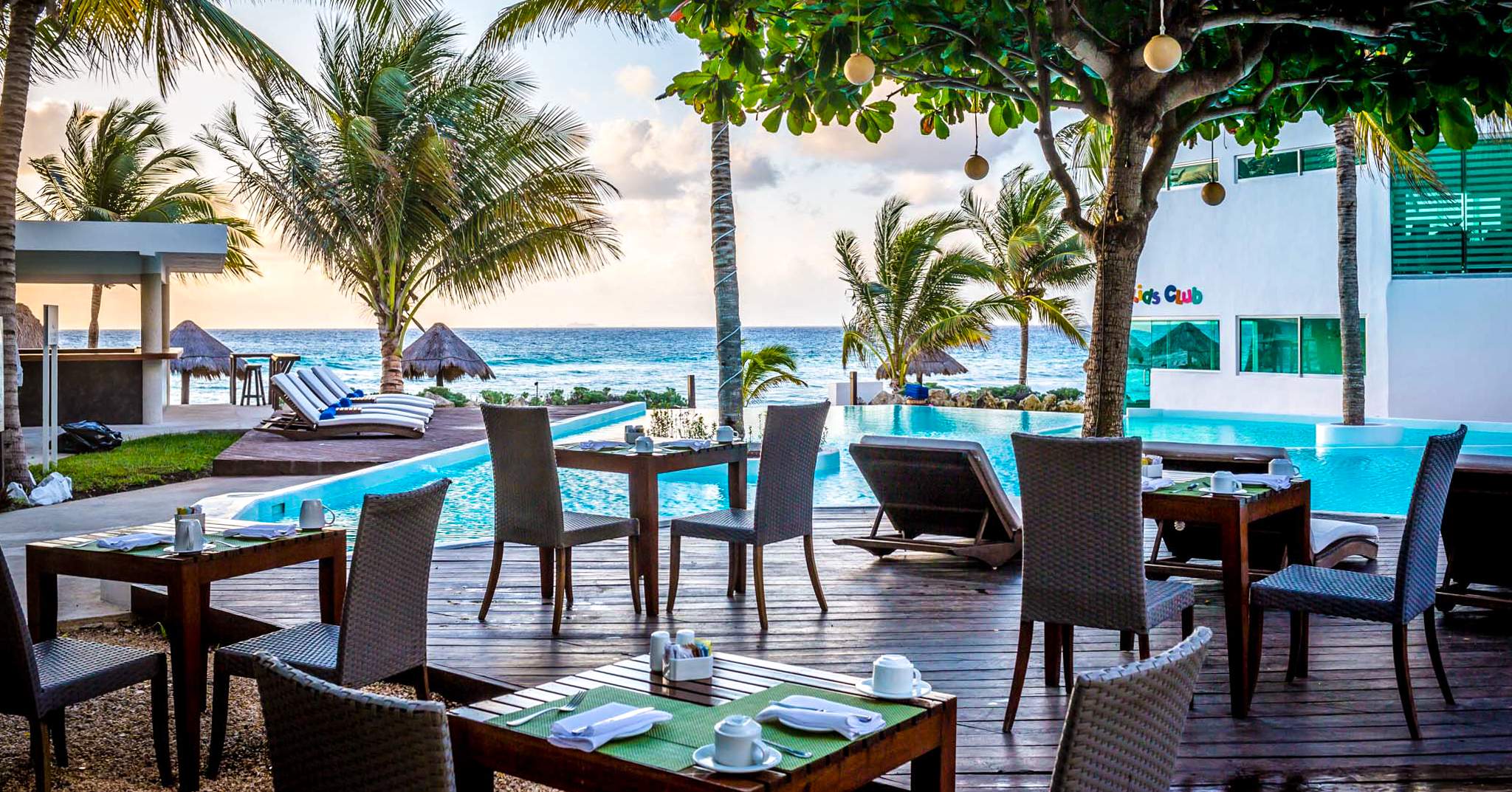 Le Reve Boutique Beachfront Hotel