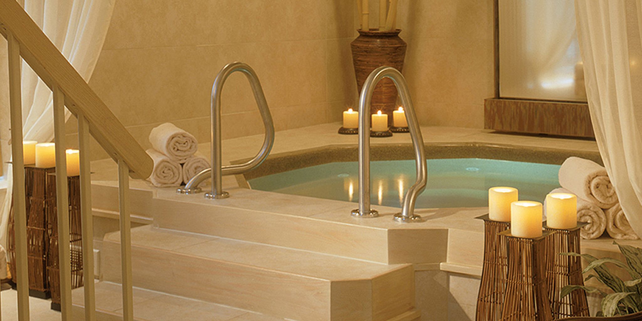 Crowne Pointe Historic Inn & Spa