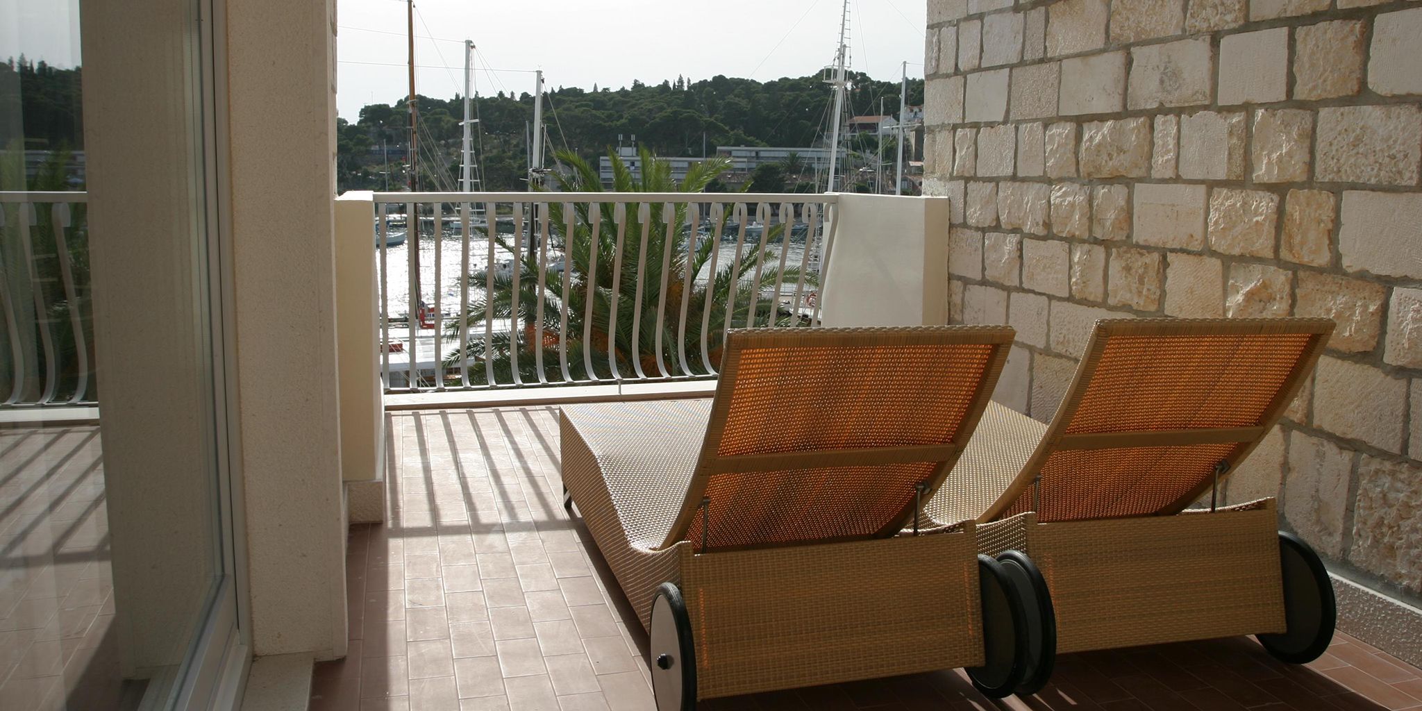 Riva Yacht Harbour Hotel