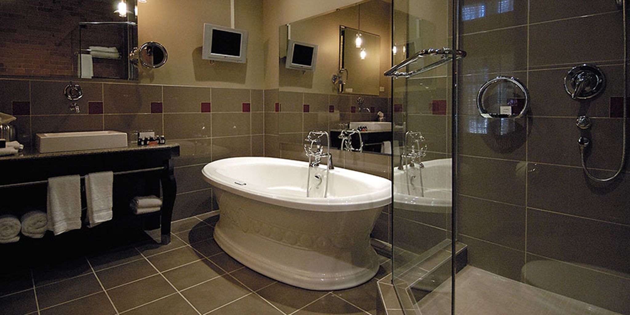 Le Place d'Armes Hotel & Suites