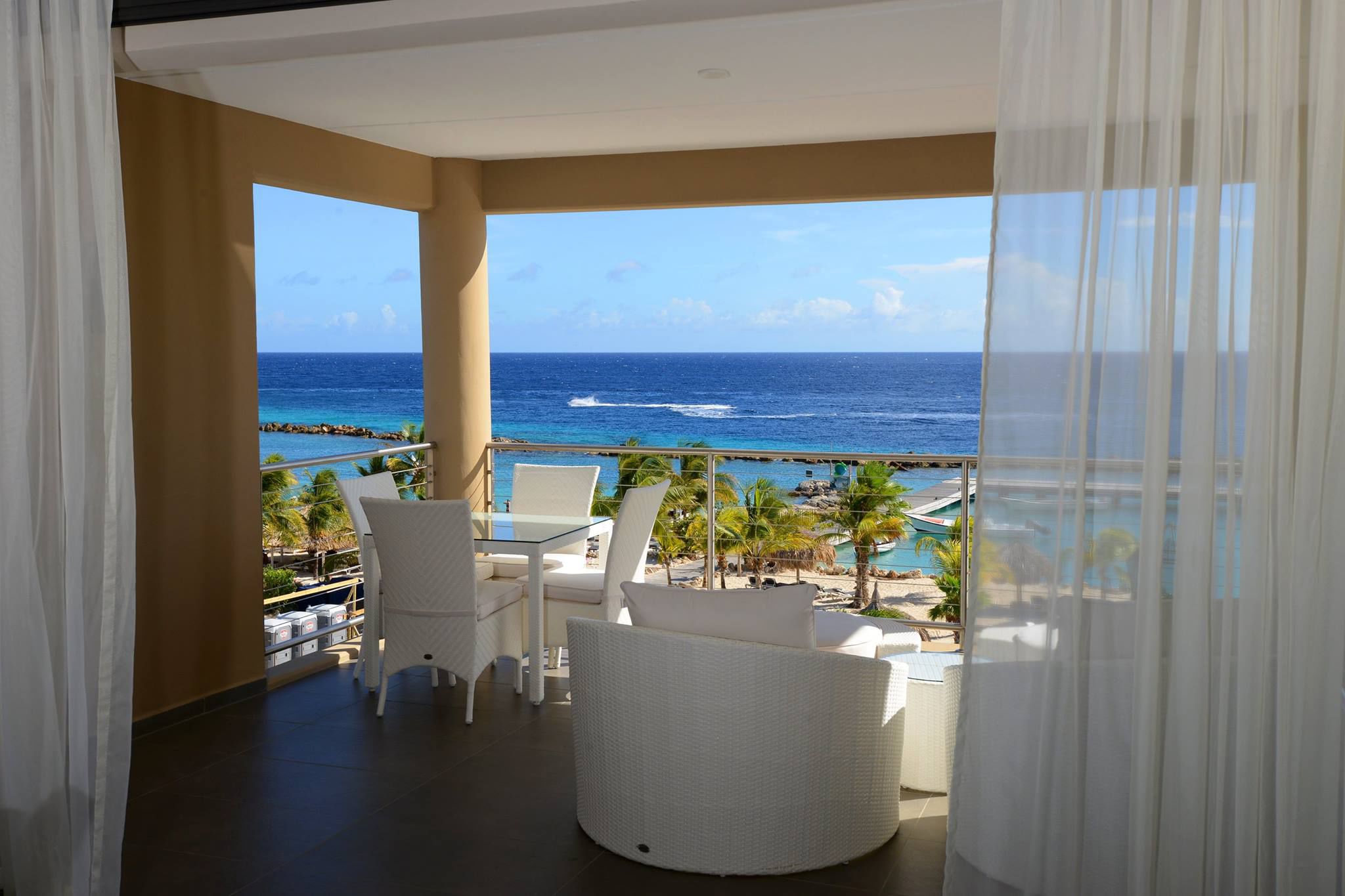 Beach House Curaçao in Willemstad, Curaçao