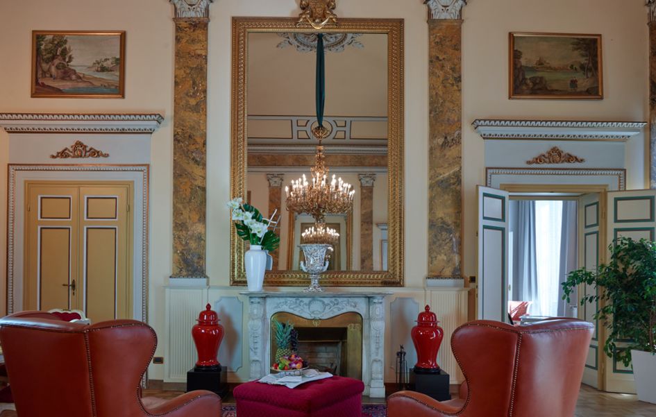 Sina Villa Medici, Autograph Collection