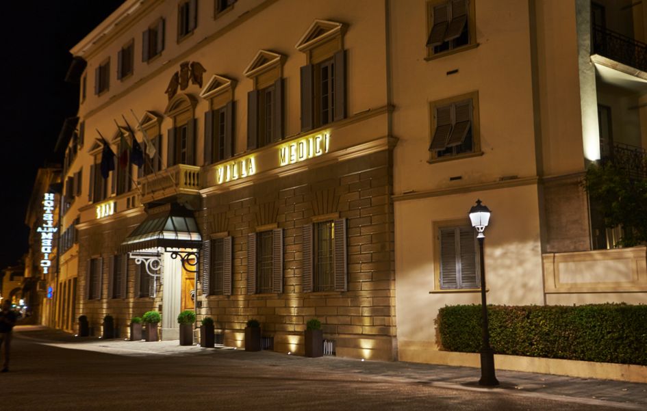 Sina Villa Medici, Autograph Collection