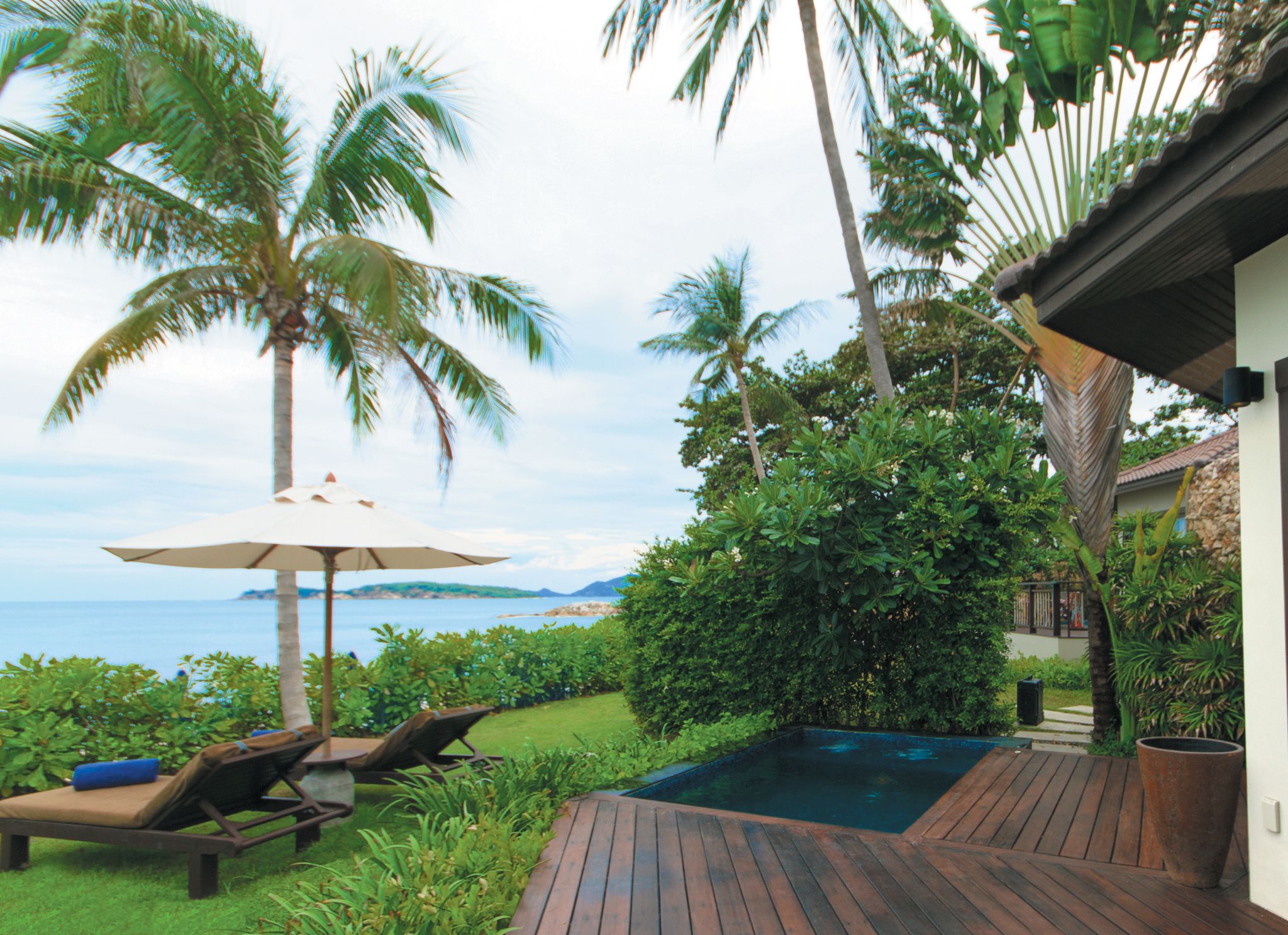 Outrigger Koh Samui Beach Resort