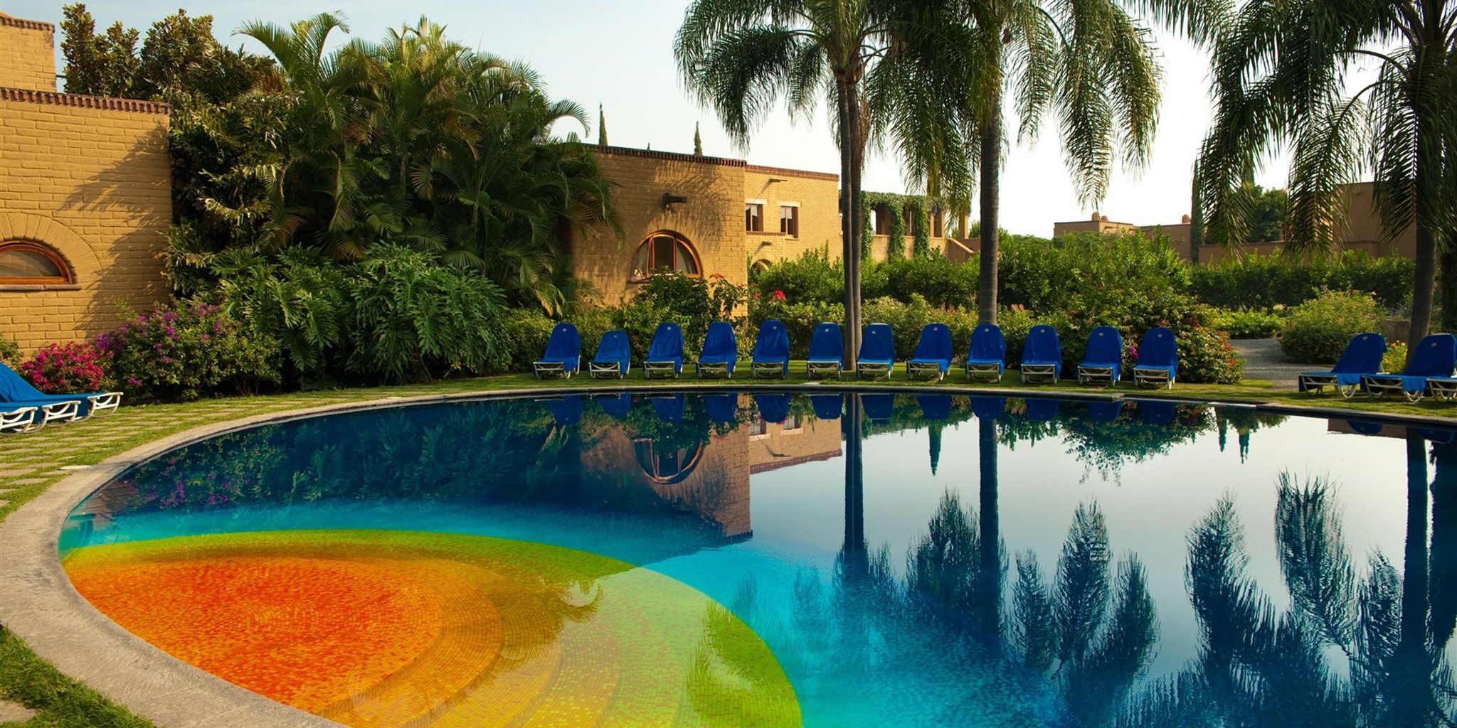 Mision Del Sol Resort & Spa