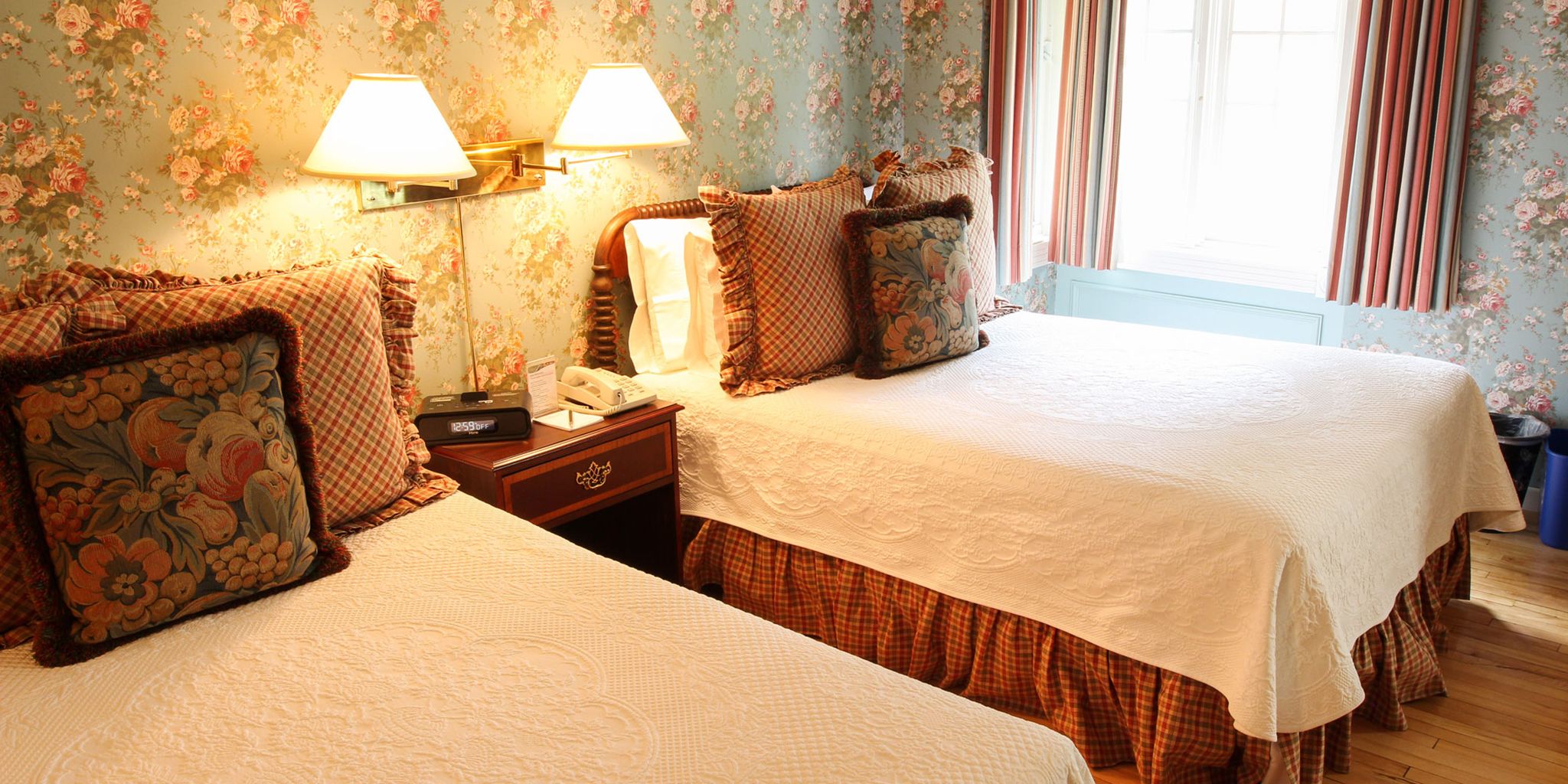 Ripplecove Lakefront Hotel and Spa